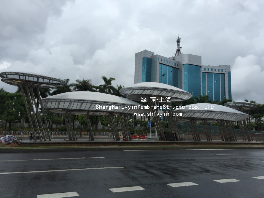 拉桿、隅撐的安裝